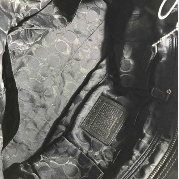 Coach Black leather tote bag purse 17x9 - Picture 3 of 4